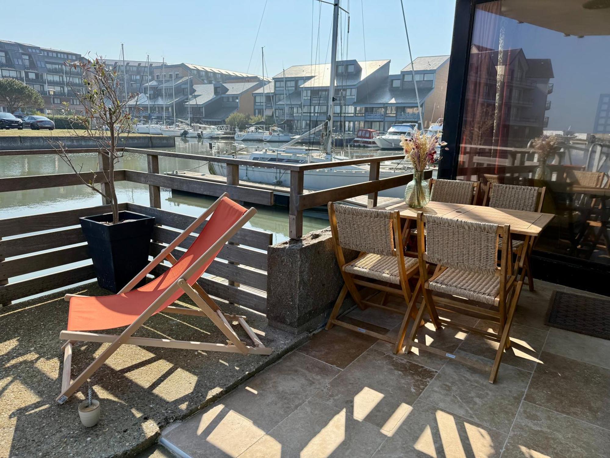 Ressourcement Et Bien Etre En Bord De Mer โดวีลล์ ภายนอก รูปภาพ